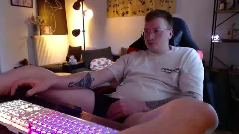 Snapshot of vacation__ chatting on September 25, 4:25 pm vacation__ online show from September 25, 4:25 pm