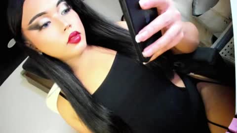JESS - DONT FORGET TO FOLLOW ME AND GIVE ME THUMBS UP online show from May 23, 5:03 am