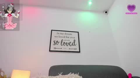 Snapshot of vainilla_heart chatting on February 21, 3:45 am vainilla_heart online show from February 21, 3:45 am