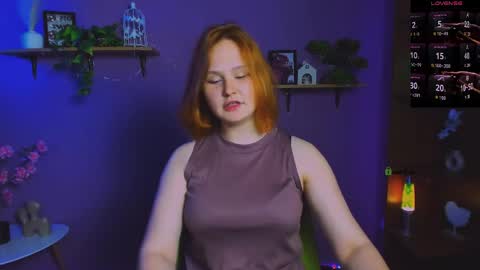 vaiolet_lovely online show from May 21, 7:09 pm