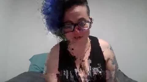 valarieak online show from September 18, 7:29 pm