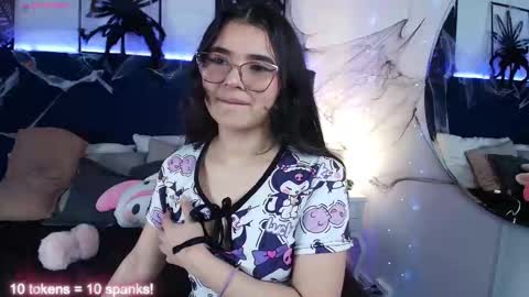 Snapshot of valeery_gomez chatting on October 21, 8:12 pm Tifanny online show from October 21, 8:12 pm