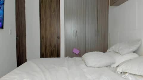 Angela online show from April 4, 1:56 am