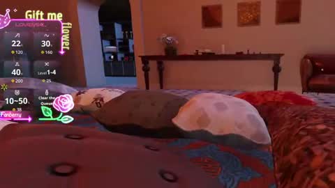 Valentia online show from September 11, 12:45 am