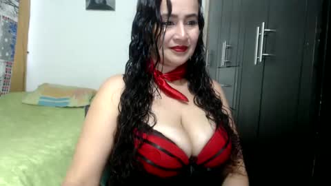 Snapshot of valentina2730_ chatting on January 31, 9:05 pm Valentina2730 online show from January 31, 9:05 pm