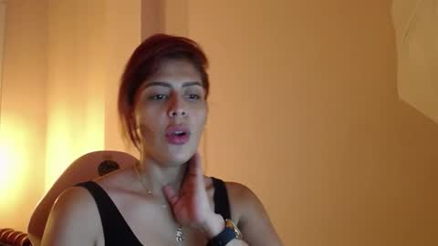 valen online show from October 1, 5:45 pm