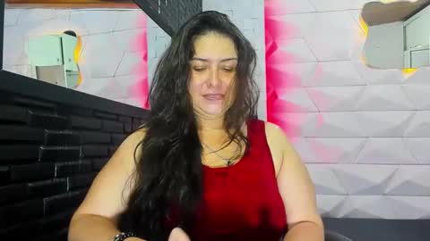 Snapshot of valentina_coba11 chatting on December 22, 7:21 pm Valentina online show from December 22, 7:21 pm