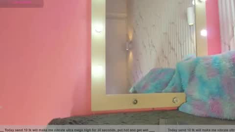 Snapshot of valentina_lux1 chatting on October 13, 7:16 pm Valentina online show from October 13, 7:16 pm