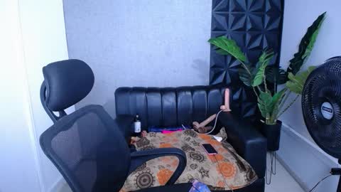 Valentina  online show from March 26, 11:43 pm