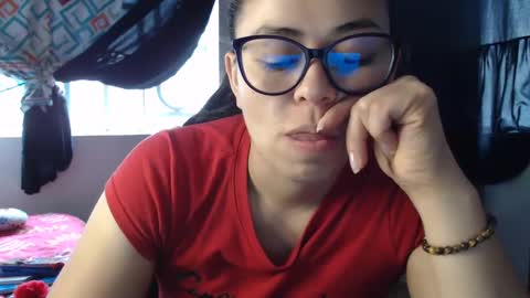 Snapshot of valentina_nappi96 chatting on February 6, 5:30 pm VALE online show from February 6, 5:30 pm