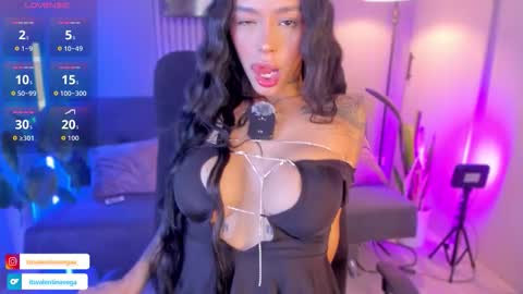 Val online show from November 26, 3:09 pm