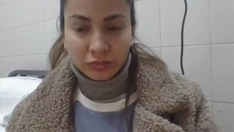 valentinaseleni24 online show from June 25, 2:08 am