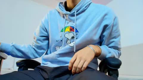 valentino_rey online show from May 30, 12:25 pm