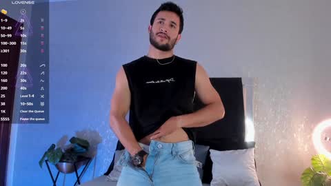 Valentino online show from December 9, 5:40 am