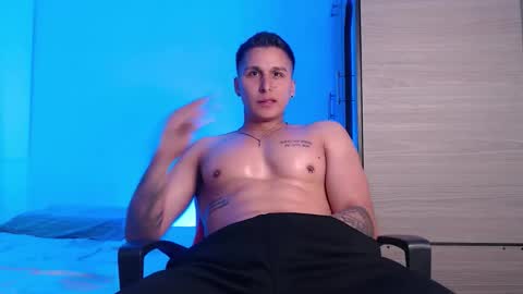 VALENTINO online show from March 10, 11:51 pm