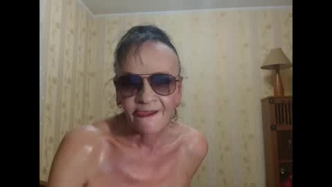 valentijm online show from November 4, 6:09 pm