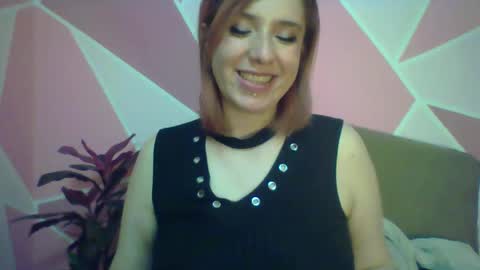 Snapshot of valeri_cove chatting on February 7, 10:19 am Valeri Cove online show from February 7, 10:19 am
