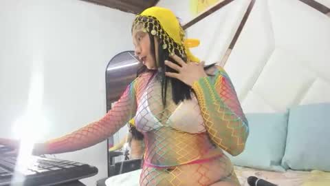 valeria_gil_ online show from May 10, 3:35 am
