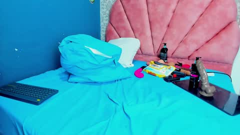 Snapshot of valeria_rivera1 chatting on October 2, 10:08 pm Costume lover online show from October 2, 10:08 pm