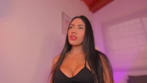 Snapshot of valeria_uribe22 chatting on September 29, 10:42 pm online show from September 29, 10:42 pm
