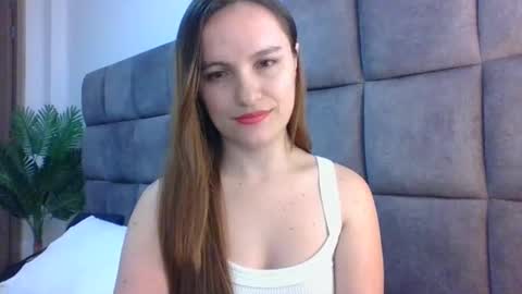Snapshot of valeriafrannco chatting on February 26, 6:30 am valeriafrannco online show from February 26, 6:30 am