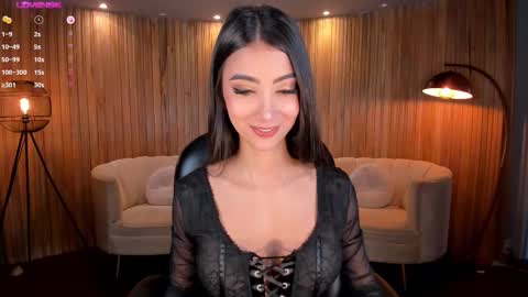 Snapshot of valeriavelvet chatting on February 23, 11:55 am Vale online show from February 23, 11:55 am