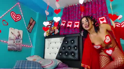 Snapshot of valerie_mase chatting on February 14, 8:48 pm vale online show from February 14, 8:48 pm