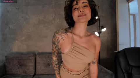 Snapshot of valerieaustin chatting on October 17, 3:27 pm call me Val online show from October 17, 3:27 pm