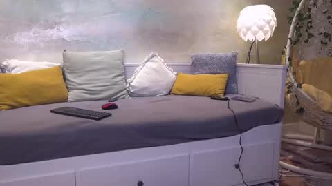 Valerie online show from March 7, 8:55 pm