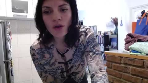 Val online show from February 26, 4:10 pm