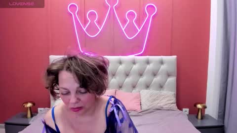 Hot  Valerie online show from March 1, 1:32 am