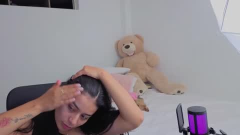 Juli C online show from December 14, 12:50 am