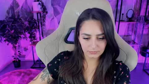 Snapshot of valeriiemills chatting on September 27, 3:43 pm Valerie online show from September 27, 3:43 pm