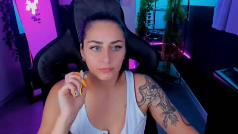 Snapshot of valeriiemills chatting on September 25, 3:30 pm Valerie online show from September 25, 3:30 pm