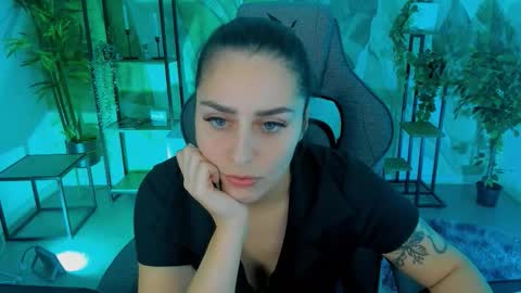 Valerie online show from November 3, 2:51 pm