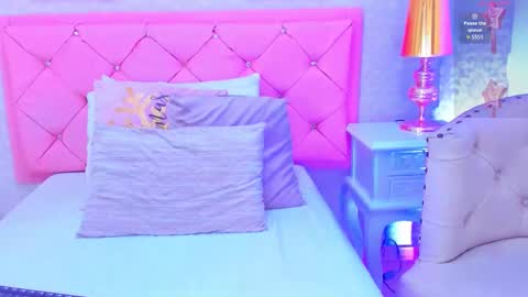 Snapshot of valerith_vega chatting on September 11, 11:55 am   online show from September 11, 11:55 am