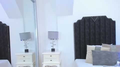 Snapshot of valerith_vega chatting on December 9, 11:26 am   online show from December 9, 11:26 am
