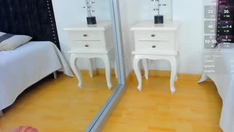 Snapshot of valerith_vega chatting on December 9, 2:28 pm   online show from December 9, 2:28 pm