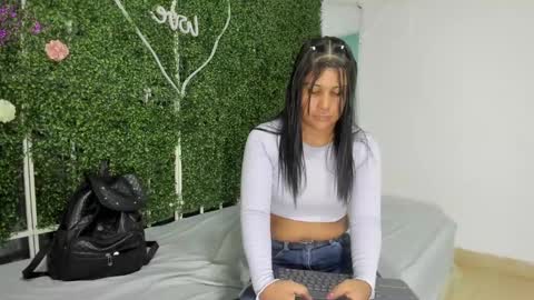 Snapshot of valery_021 chatting on February 16, 11:16 am Valery online show from February 16, 11:16 am