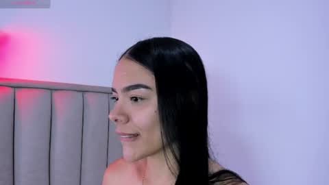 Cris  online show from June 8, 3:57 pm