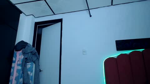 Snapshot of valerybaker1 chatting on December 7, 2:03 am B V Naughty online show from December 7, 2:03 am