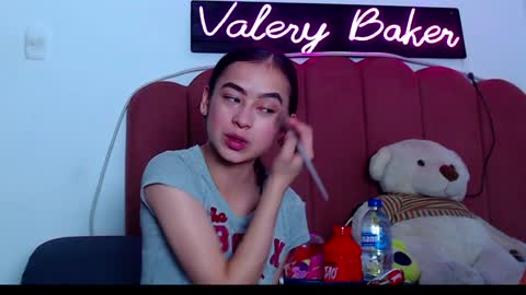 Snapshot of valerybaker1 chatting on December 14, 11:01 pm B V Naughty online show from December 14, 11:01 pm