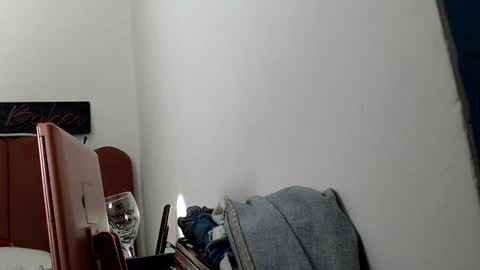 Snapshot of valerybaker1 chatting on December 18, 9:47 am B V Naughty online show from December 18, 9:47 am