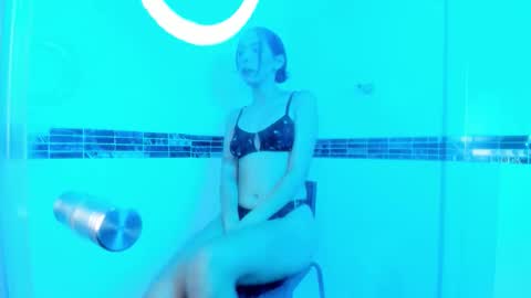 Valery Jackzon online show from December 5, 3:28 am