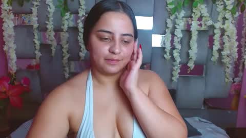 Snapshot of valerysexx_ chatting on December 4, 2:58 am vale online show from December 4, 2:58 am