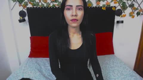 valery online show from April 4, 7:43 pm