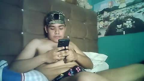 Snapshot of valesh20 chatting on October 3, 1:26 am Valesh19 online show from October 3, 1:26 am