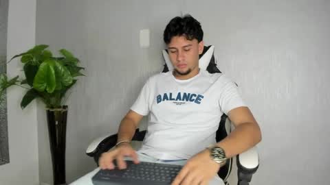 Valentino online show from April 14, 8:01 pm