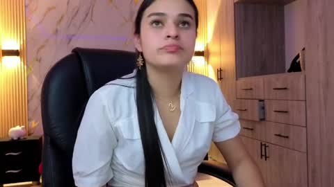 valkiria_eup online show from April 10, 6:30 am