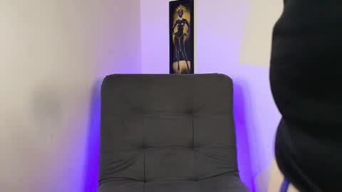 Vallery16 online show from November 20, 12:15 pm